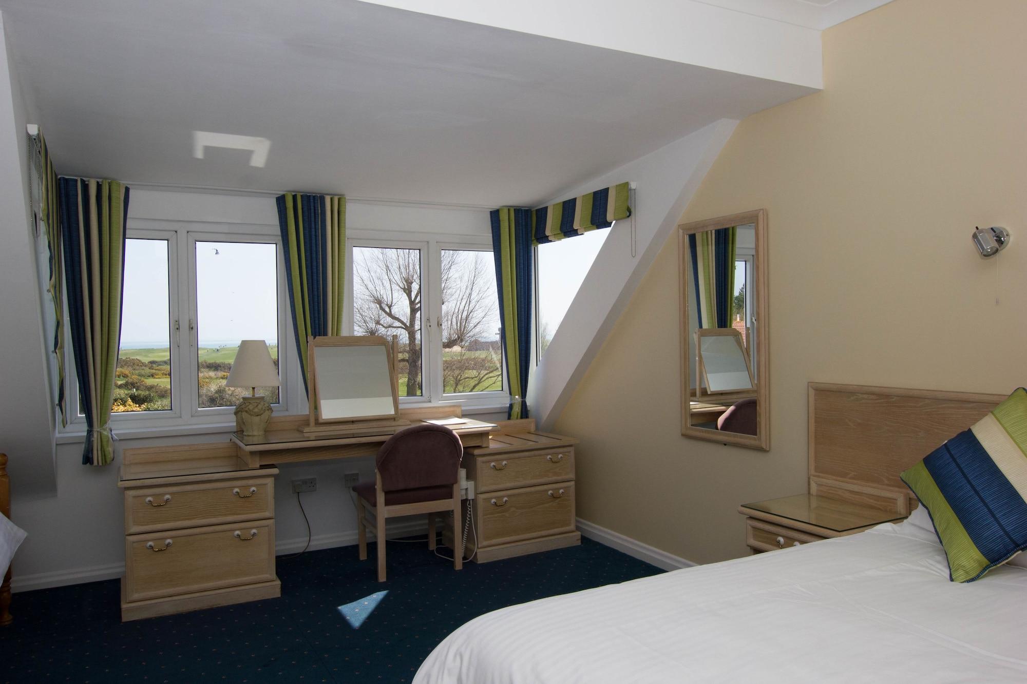Beausite Hotel Grouville Экстерьер фото